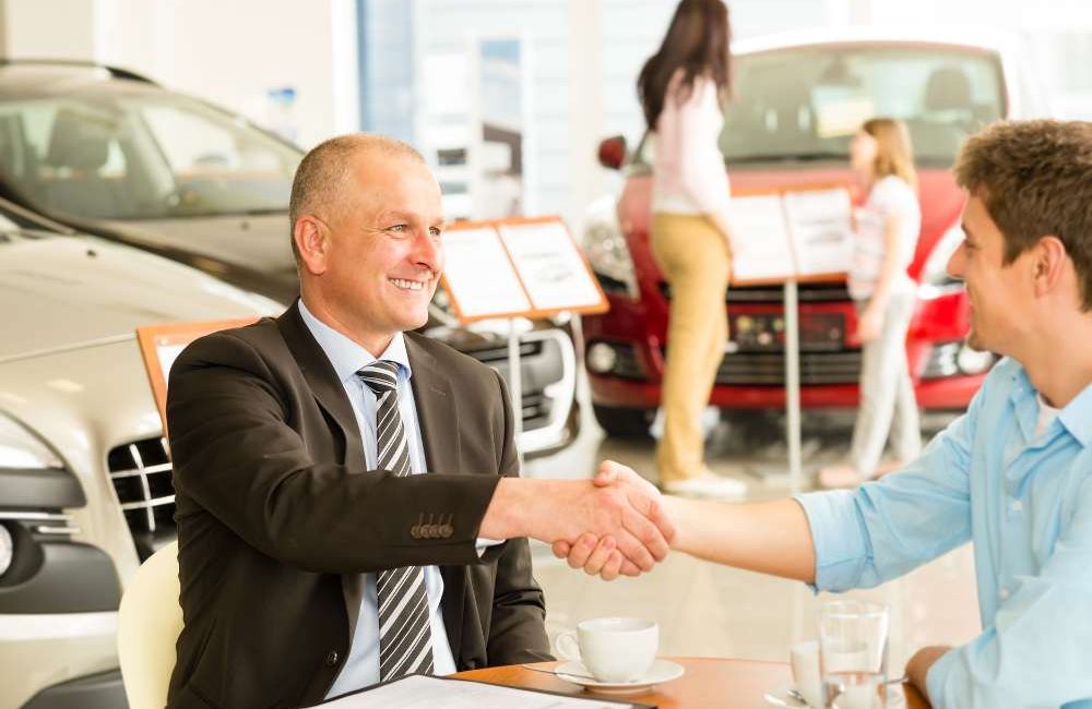 Consulenza per acquisto auto usata con scelta tra finanziamento e pagamento diretto
